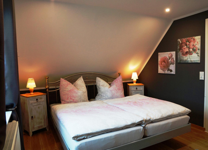 Schlafzimmer zur Seeseite