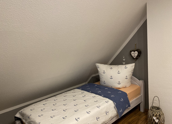 Schlafzimmer Landseite